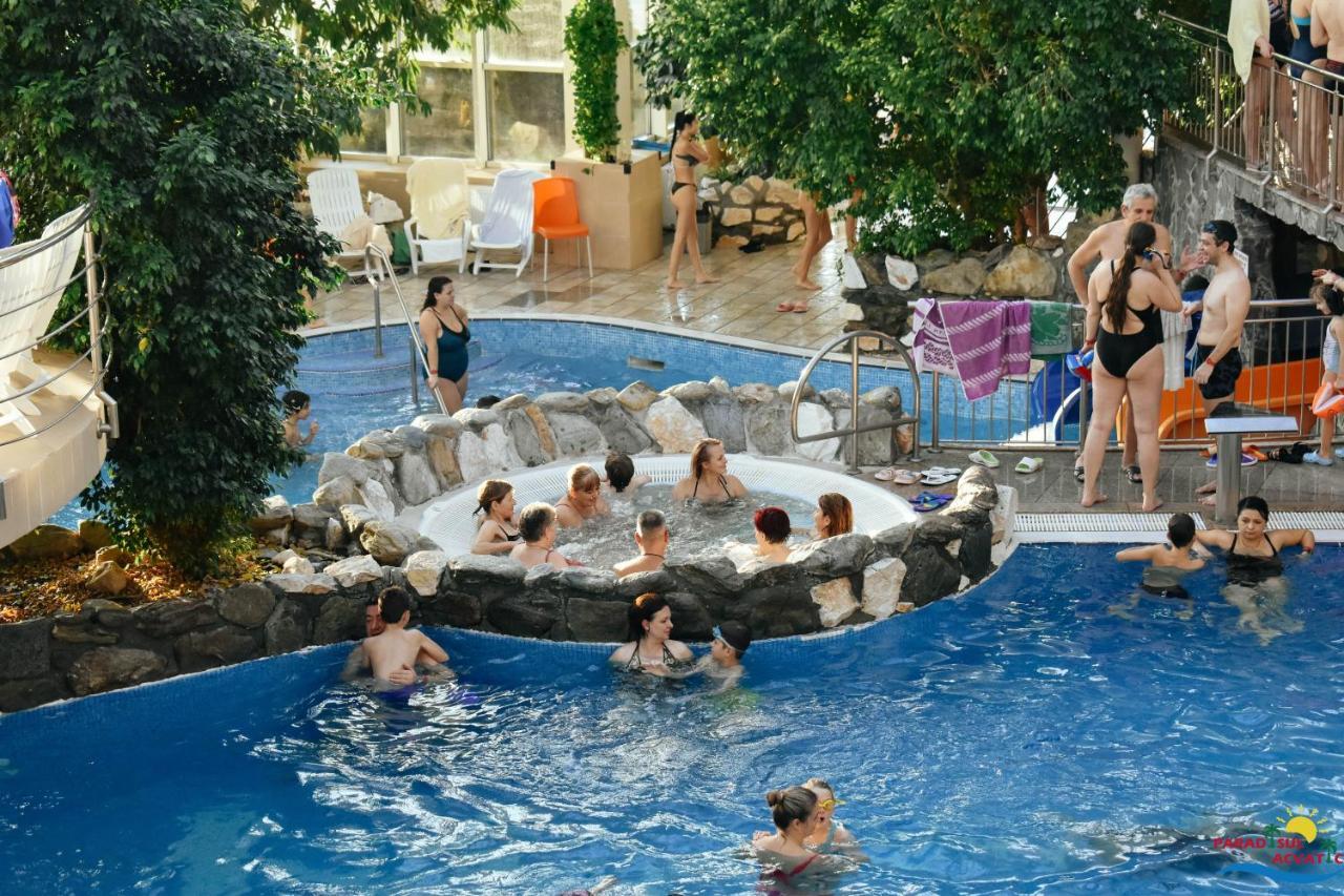 Hotel Alinalex - Paradisul Acvatic Brasov Bagian luar foto